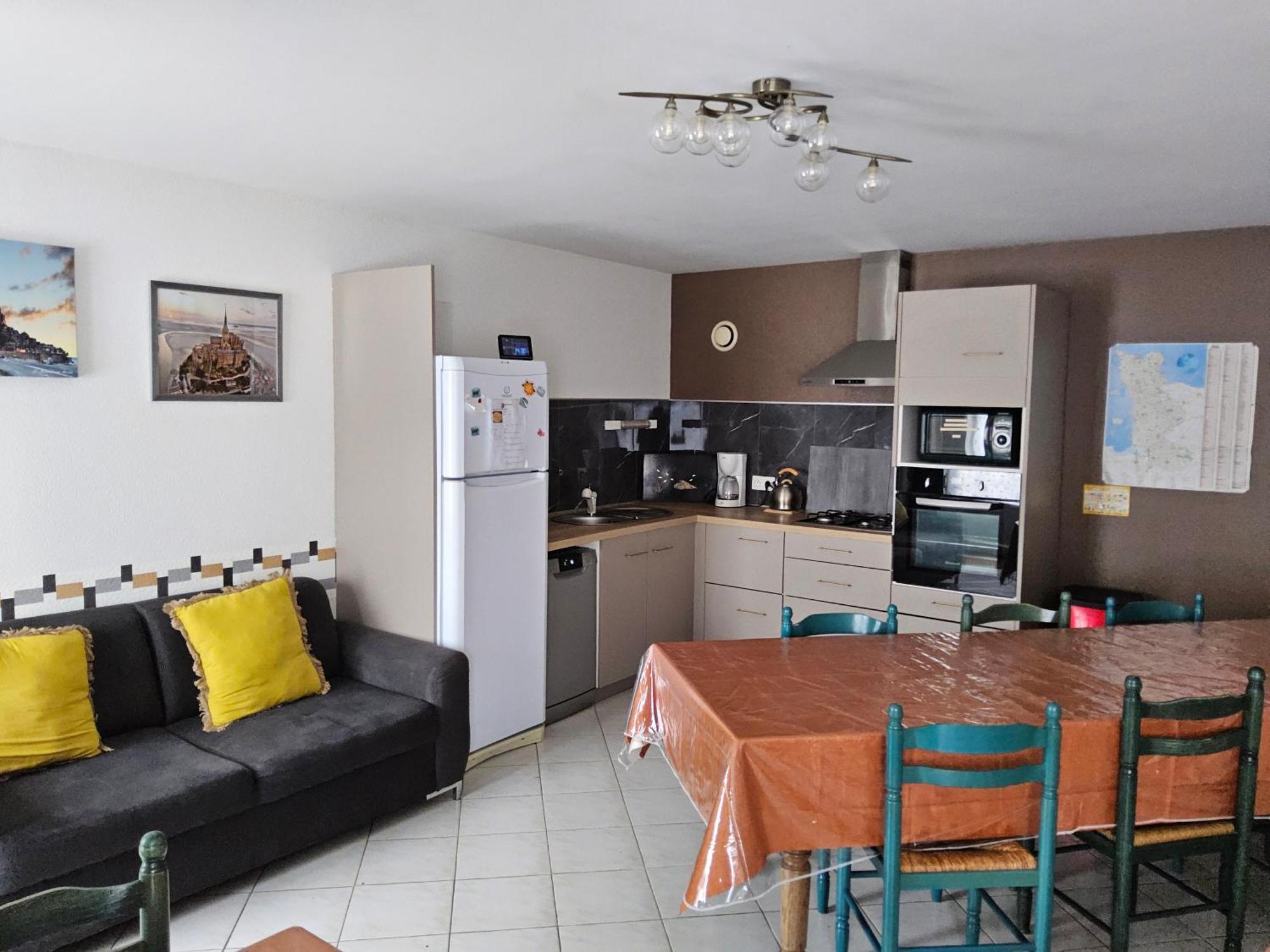 Bed and Breakfast Les Pres-Sales Courtils Экстерьер фото